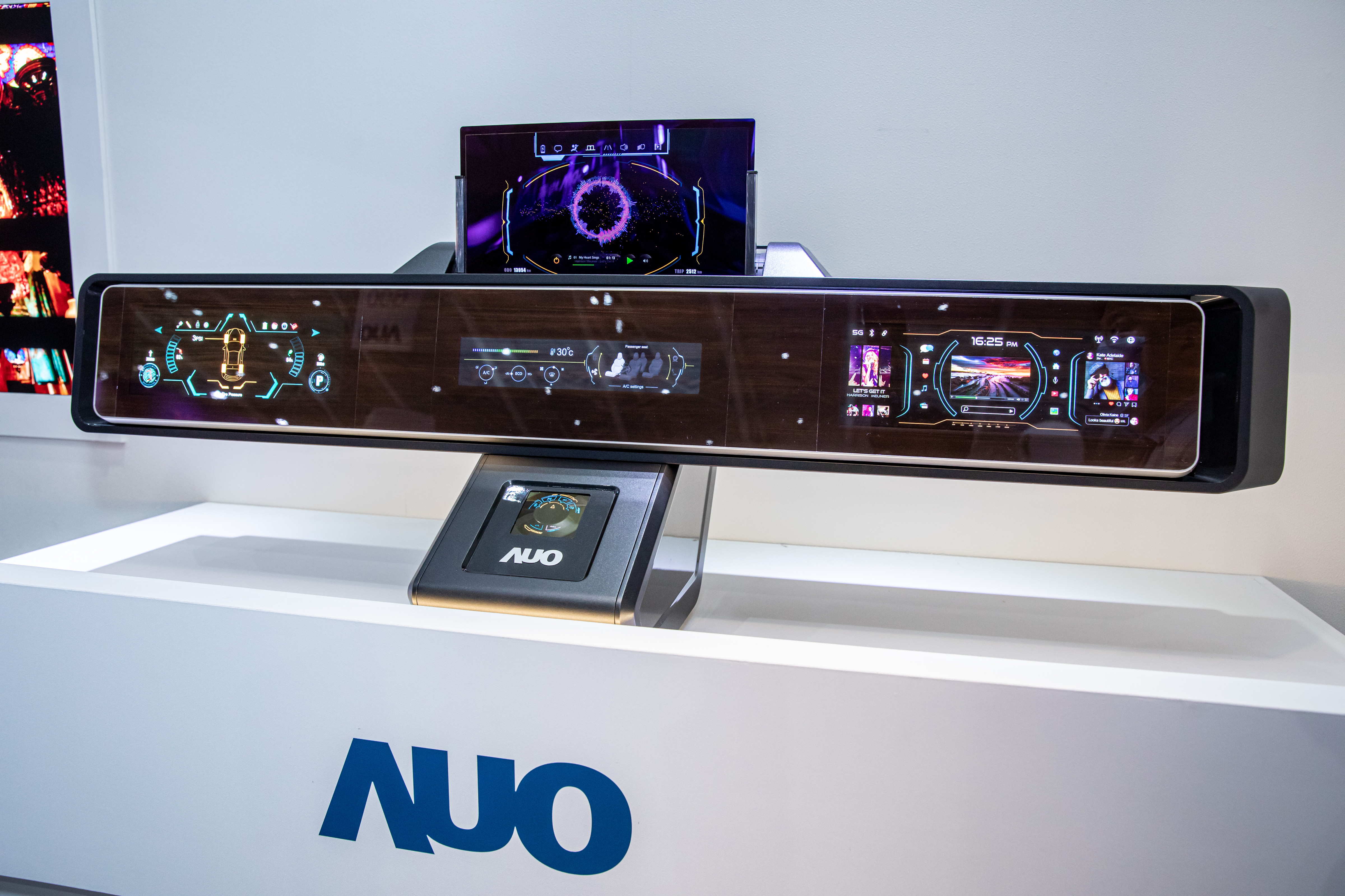 ���_(d��)�ɒ�ʽMicro LED�@ʾ����(d��o)���ǻ�܇œ�O(sh��)Ӌ(j��)���܉�������չ�_(k��i)�c���գ�׌܇œ���и���Ŀ��g�\(y��n)�Ï��ԣ������l(f��)�]Micro LED�ɓϿɏ����ă�(y��u)��(sh��)����