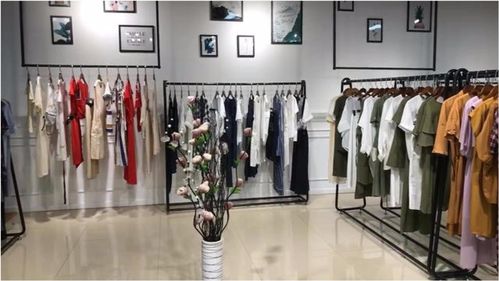 杭州知名一二線品牌女裝,款式別致多樣,批發(fā)零售走份
